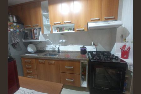 Casa à venda com 82m², 2 quartos e 2 vagas