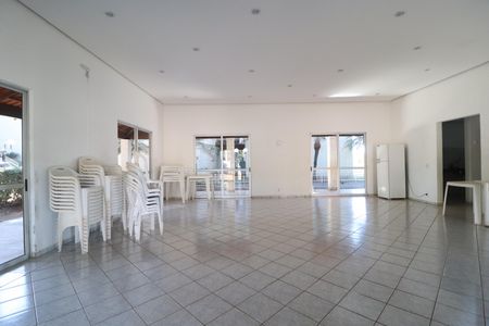 Apartamento para alugar com 54m², 2 quartos e 1 vagaÁrea comum - Salão de festas