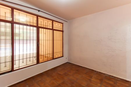 Casa à venda com 120m², 4 quartos e 2 vagasSala