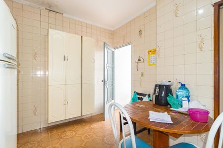 Casa à venda com 120m², 4 quartos e 2 vagasCasa 2 - Cozinha