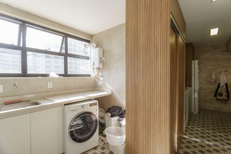 Apartamento à venda com 103m², 3 quartos e 1 vaga Apartamento à venda com 103m², 3 quartos e 1 vagaÁrea de Serviço