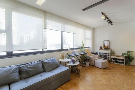 Sala de apartamento à venda com 3 quartos, 103m² em Indianópolis, São Paulo