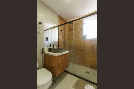 Apartamento à venda com 103m², 3 quartos e 1 vaga Apartamento à venda com 103m², 3 quartos e 1 vagaBanheiro da Suíte