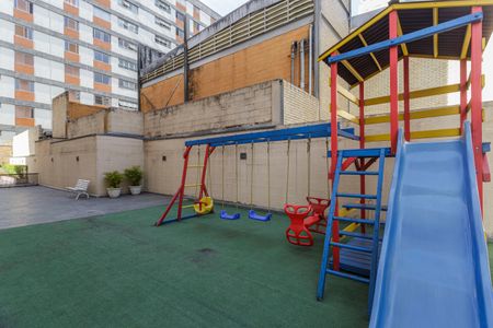 Apartamento à venda com 103m², 3 quartos e 1 vaga Apartamento à venda com 103m², 3 quartos e 1 vagaÁrea comum - Playground