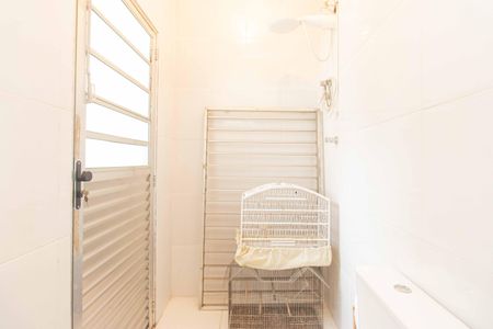 Casa à venda com 90m², 2 quartos e 1 vagaBanheiro da Suíte