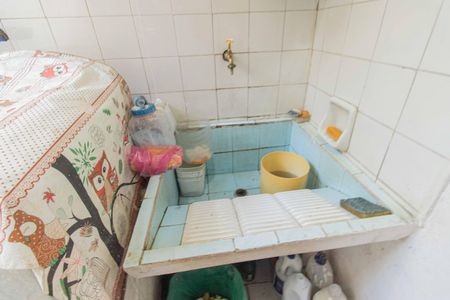 Casa à venda com 90m², 2 quartos e 1 vagaÁrea de Serviço e quintal