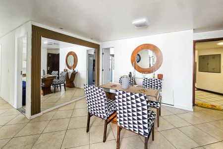 Apartamento para alugar com 152m², 4 quartos e sem vagaSala