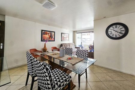 Apartamento para alugar com 152m², 4 quartos e sem vagaSala