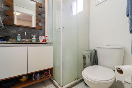 Apartamento à venda com 66m², 2 quartos e 1 vaga Apartamento à venda com 66m², 2 quartos e 1 vagaBanheiro da Suíte