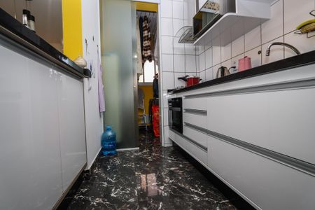 Apartamento à venda com 69m², 2 quartos e 2 vagasCozinha