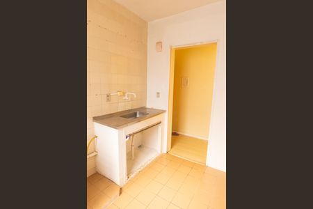 Cozinha de apartamento à venda com 1 quarto, 38m² em Azenha, Porto Alegre