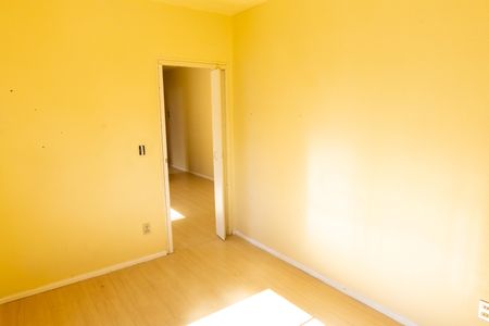 Quarto de apartamento à venda com 1 quarto, 38m² em Azenha, Porto Alegre