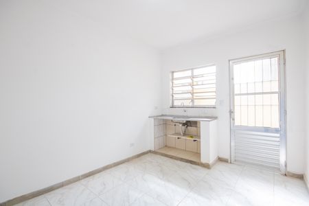 Cozinha de casa para alugar com 1 quarto, 40m² em Santo Antônio, Osasco
