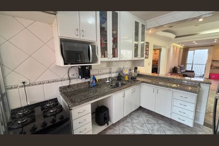 Apartamento à venda com 73m², 2 quartos e sem vagaCozinha