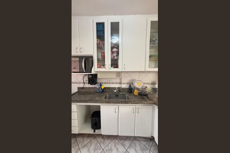 Apartamento à venda com 73m², 2 quartos e sem vagaCozinha