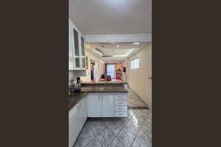 Apartamento à venda com 73m², 2 quartos e sem vagaCozinha