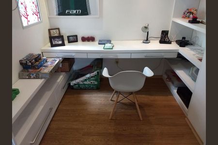 Apartamento à venda com 216m², 4 quartos e 4 vagas