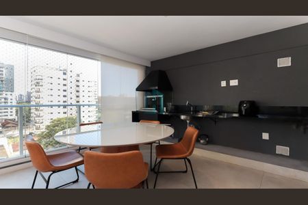 Apartamento à venda com 2 quartos, 100m² em Moema, São Paulo