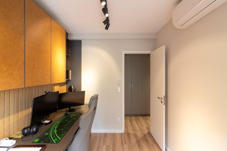 Apartamento à venda com 127m², 3 quartos e 2 vagas Apartamento à venda com 127m², 3 quartos e 2 vagasQuarto 1 - Escritório