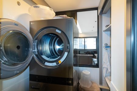 Apartamento à venda com 127m², 3 quartos e 2 vagas Apartamento à venda com 127m², 3 quartos e 2 vagasÁrea de Serviço