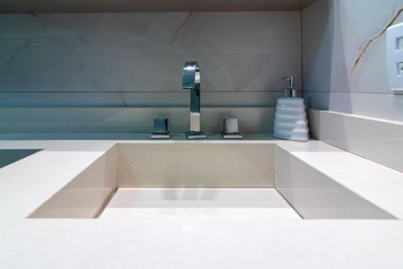 Apartamento à venda com 127m², 3 quartos e 2 vagas Apartamento à venda com 127m², 3 quartos e 2 vagasBanheiro da Suíte 2