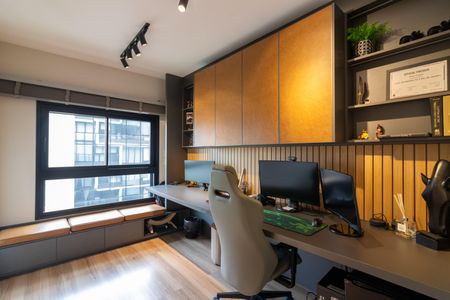 Apartamento à venda com 127m², 3 quartos e 2 vagas Apartamento à venda com 127m², 3 quartos e 2 vagasQuarto 1 - Escritório