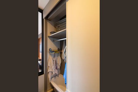 Apartamento à venda com 127m², 3 quartos e 2 vagas Apartamento à venda com 127m², 3 quartos e 2 vagasÁrea de Serviço