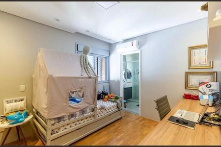 Apartamento à venda com 3 quartos, 180m² em Vila Uberabinha, São Paulo