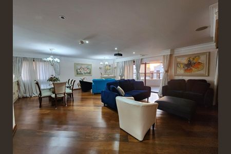 Apartamento à venda com 228m², 4 quartos e 4 vagas