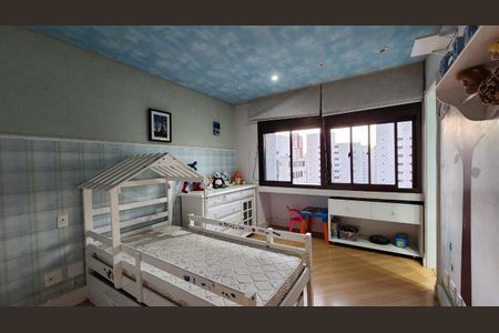 Apartamento à venda com 228m², 4 quartos e 4 vagas