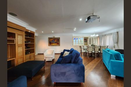 Apartamento à venda com 228m², 4 quartos e 4 vagas