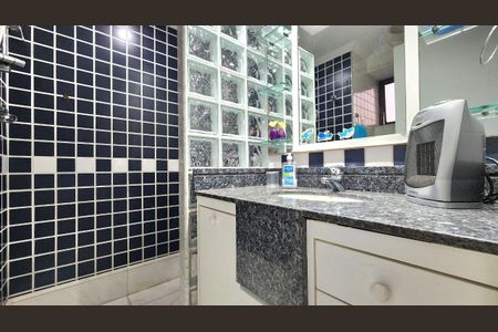 Apartamento à venda com 228m², 4 quartos e 4 vagas