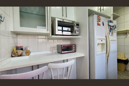 Apartamento à venda com 228m², 4 quartos e 4 vagas