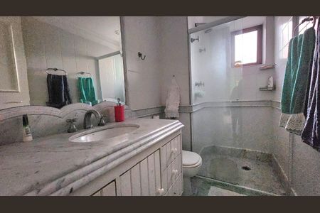 Apartamento à venda com 228m², 4 quartos e 4 vagas