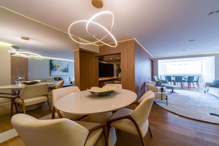 Apartamento à venda com 3 quartos, 122m² em Vila Olímpia, São Paulo