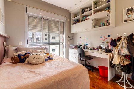 Apartamento à venda com 234m², 3 quartos e 4 vagasSuíte 2