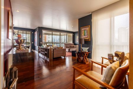 Apartamento à venda com 234m², 3 quartos e 4 vagasSala