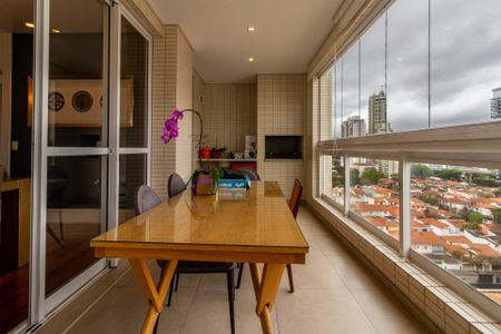 Apartamento à venda com 234m², 3 quartos e 4 vagasVaranda da Sala 