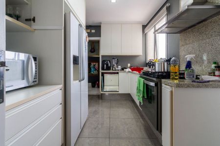 Apartamento à venda com 234m², 3 quartos e 4 vagasCozinha