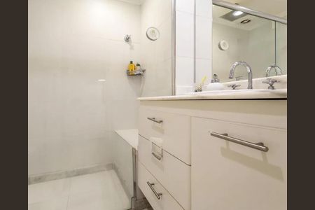 Apartamento à venda com 3 quartos, 147m² em Moema, São Paulo