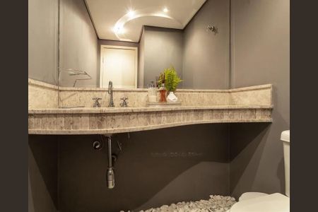 Apartamento à venda com 3 quartos, 147m² em Moema, São Paulo