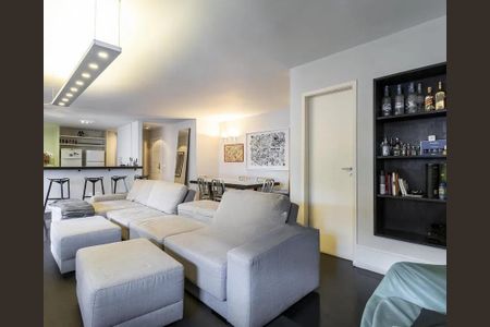 Apartamento à venda com 3 quartos, 147m² em Moema, São Paulo