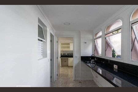 Apartamento à venda com 210m², 3 quartos e 4 vagas