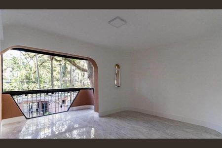 Apartamento à venda com 210m², 3 quartos e 4 vagas