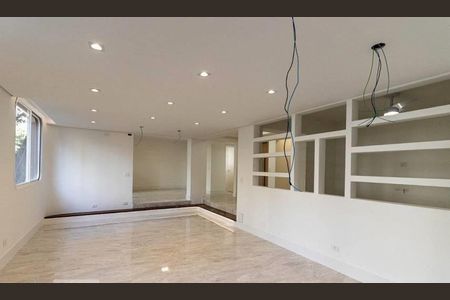 Apartamento à venda com 210m², 3 quartos e 4 vagas