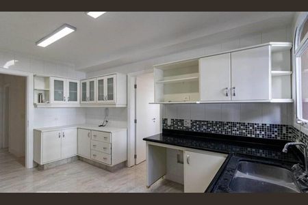 Apartamento à venda com 210m², 3 quartos e 4 vagas