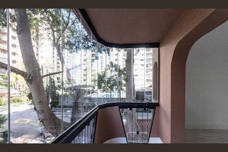 Apartamento à venda com 210m², 3 quartos e 4 vagas