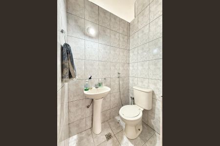 Casa à venda com 170m², 3 quartos e 1 vagaBanheiro