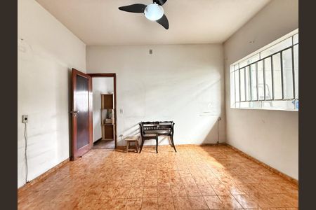 Casa à venda com 170m², 3 quartos e 1 vagaSala