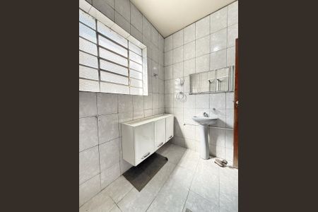 Casa à venda com 170m², 3 quartos e 1 vagaBanheiro
